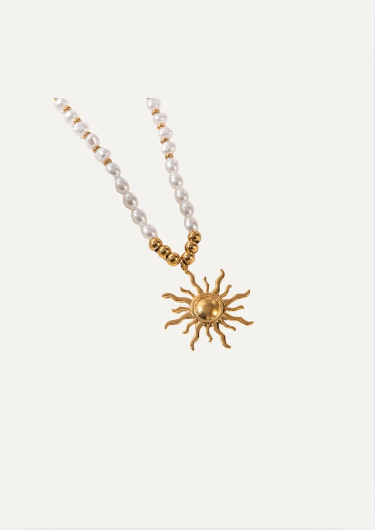Solara Pearl Necklace